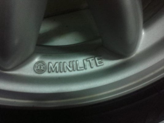 ขาย แม๊กกล้วย MINI LITE ขอบ 14 ปั๊ม England...4 รู 100