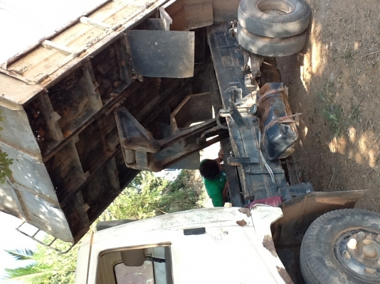 ขายหกล้อดั้มFB 112 วางเครื่อง 120 WO4D รถใช้งานอยู่ไวไวหน่อยเจ้าของยากไวดูรถได้ที่สุโขทัย