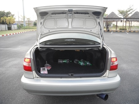 ขายรถเก๋ง โตโยต้าCOROLLA อัลติส Airbag2ใบ ABS รถมือเดียวไม่มีชน ไม่เคยลุยน้ำ ไม่เคยติดแก็ส รถสวยมากๆ