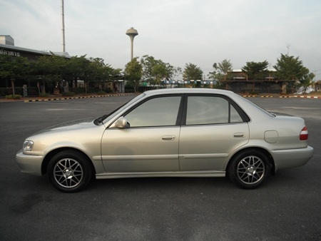 ขายรถเก๋ง โตโยต้าCOROLLA อัลติส Airbag2ใบ ABS รถมือเดียวไม่มีชน ไม่เคยลุยน้ำ ไม่เคยติดแก็ส รถสวยมากๆ