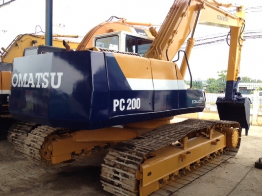 ขายรถแบคโฮ pc200-5 คอนโทลยาว รถพร้อมใช้ ไฟฟ้าครบ ช่วงล่างเต็มๆ  ราคาต่อรองได้