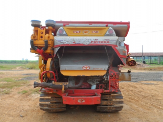 ขายรถเกี่ยวข้าว ศักดิ์พัฒนาKMT250 พร้อมใช้งาน สภาพนางฟ้า