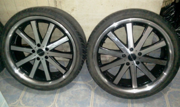 ขายล้อ 20" 5รู 114 8.5/9.5 ยางปี 2011 ล้อสวย ยางดี