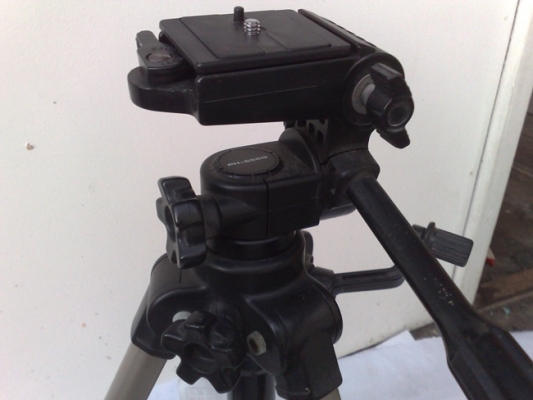 ขายขากล่อง velbon cx 540 สถาพไช้งานปกติ ราคา 990 บาทพร้อมส่งEMSทั่วไทยพร้อมโอน นิธิโรจน์ วงษ์ขันธ์เดช ธนาคารไทยพาณิชย์ 0524083475