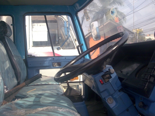 6ล้อFTRกะบะพื้นเรียบยาว7.20ม.