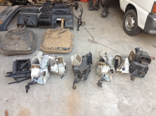 อะไหล่ กระป้อ 2WD ...4WD ชุดยกดั้มโรงงาน แพ4WD ช่วงล่าง ชุดแอร์ ประตู เชิญชม