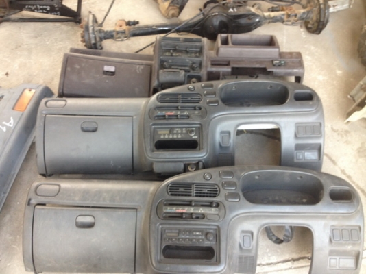 อะไหล่ กระป้อ 2WD ...4WD ชุดยกดั้มโรงงาน แพ4WD ช่วงล่าง ชุดแอร์ ประตู เชิญชม