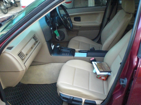 ขายยยบีเอ็ม สนจัยติดต่อมาคับ ขายยยบีเอ็ม สนจัยติดต่อมาคับ