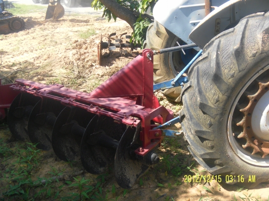 ขายรถไถford300เครือง3สูบ47แรงพร้อมอุปกรณ์2ชิ้น