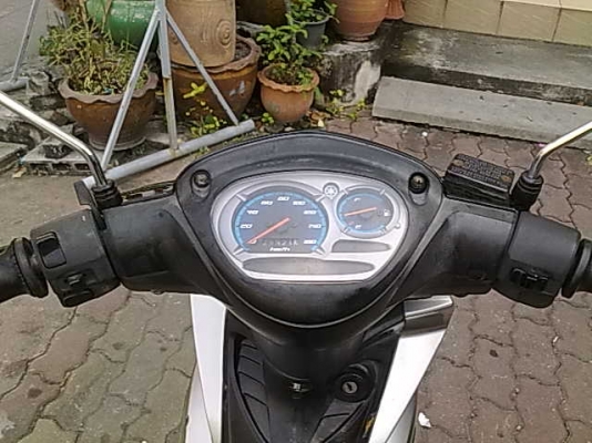 ถูกกว่าป๊อป X1พรบ ภาษีหมด 7 ก.ย.2556เครื่องดีมากเดิมๆ รถ กรุงเทพ