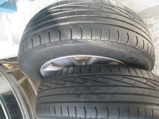 ขายล้อแม็กเดิม toyota altis 15"x6" 5/100 et33+ยางปี11 (081-3747940)