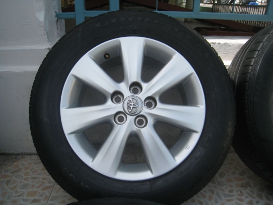 ขายล้อแม็กเดิม toyota altis 15"x6" 5/100 et33+ยางปี11 (081-3747940)