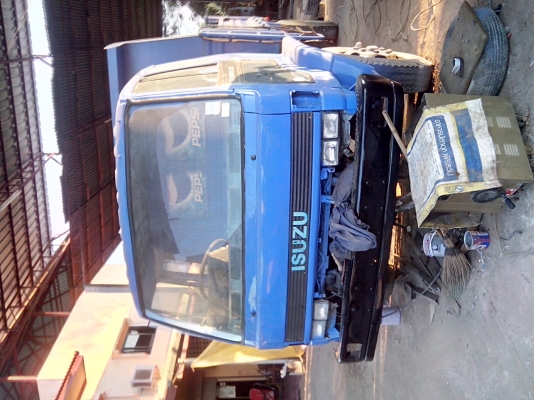 ขายรถบรรทุก6ล้อดั้ม ISUZU FRR 160  ดั้ม 6.8 ตัน รถห้างแท้ครับ