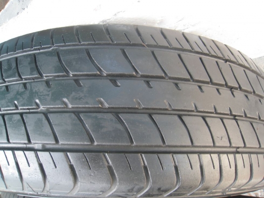 ขายยาง dunlop sp sport2030 185/60r15 ปี 09,10 (1คู่)(081-3747940)