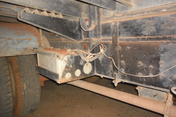 HINO F18 - 185 HP HO7C สิบล้อดั๊มพ์ 2 เพลา มีสโลว์ครบพร้อม กระบะดั๊มพ์มิเนียมคอกเกษตร 12 ตันสภาพสวย เครื่องแน่นแรงดี หัวบางเดิมไม่มีผุไม่เคยทำสีเลย พวงมาลัยเพาเวอร์ เบรคทริ๊ปฟี้ครบพร้อม ช่วงล่างคัชซีสวยมากๆไม่มีบวมไม่มีแตก ยางสภาพดี 10 เส้นประมาณ 70\% พร้อ