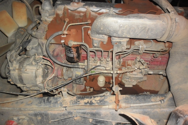 HINO F18 - 185 HP HO7C สิบล้อดั๊มพ์ 2 เพลา มีสโลว์ครบพร้อม กระบะดั๊มพ์มิเนียมคอกเกษตร 12 ตันสภาพสวย เครื่องแน่นแรงดี หัวบางเดิมไม่มีผุไม่เคยทำสีเลย พวงมาลัยเพาเวอร์ เบรคทริ๊ปฟี้ครบพร้อม ช่วงล่างคัชซีสวยมากๆไม่มีบวมไม่มีแตก ยางสภาพดี 10 เส้นประมาณ 70\% พร้อ