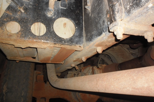 HINO F18 - 185 HP HO7C สิบล้อดั๊มพ์ 2 เพลา มีสโลว์ครบพร้อม กระบะดั๊มพ์มิเนียมคอกเกษตร 12 ตันสภาพสวย เครื่องแน่นแรงดี หัวบางเดิมไม่มีผุไม่เคยทำสีเลย พวงมาลัยเพาเวอร์ เบรคทริ๊ปฟี้ครบพร้อม ช่วงล่างคัชซีสวยมากๆไม่มีบวมไม่มีแตก ยางสภาพดี 10 เส้นประมาณ 70\% พร้อ