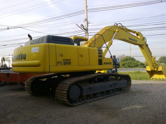 ขายด่วน!..รถแบคโฮ KOMATSU PC300-6 สภาพใหม่เอี่ยม มีเล่มทะเบียน.