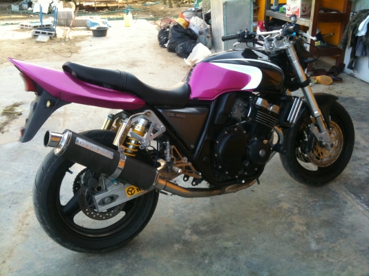 ขาย Honda cb 400 ปี95 คลีบเต็ม แต่งทั้งคัน อินวอยแท้ ขาย Honda cb 400 ปี95 คลีบเต็ม แต่งทั้งคัน อินวอยแท้
