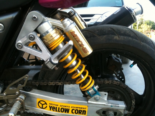 ขาย Honda cb 400 ปี95 คลีบเต็ม แต่งทั้งคัน อินวอยแท้ ขาย Honda cb 400 ปี95 คลีบเต็ม แต่งทั้งคัน อินวอยแท้