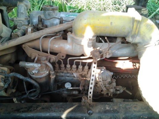 HINO KT725 - 168 HP EH700 สิบล้อดั๊มพ์ 2 เพลา สภาพสวยพร้อมใช้งาน เครื่องดีแรงดีมาก หัวเก๋ง F18 บางสวยไม่ผุ ภายในยังอยู่ครบ พวงมาลัยเพาเวอร์ ช่วงล่างคัชซีสวย ยางสภาพดี 70\% พร้อมใช้งาน เอกสารทะเบียนภาษีครบถูกต้องไม่ขาดพร้อมโอนครับ