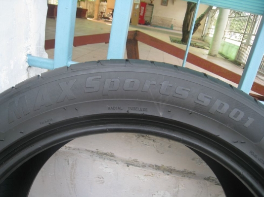 ขายเศษยาง gemstone max sports  245/45zr18 ปี11(1เส้น)(081-3747940)