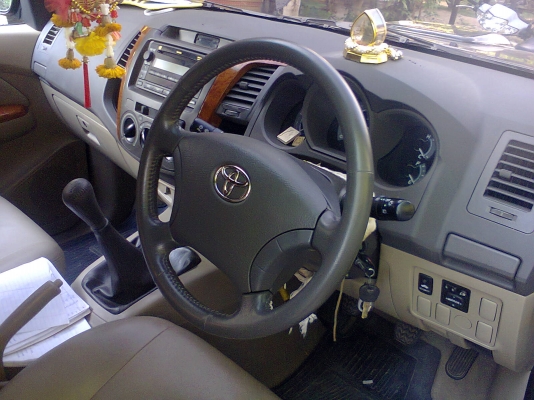 ขายดาวน์รถวีโก้ สมาดแค็ป ปี2009 ขายดาวน์รถวีโก้ สมาดแค็ป ปี2009