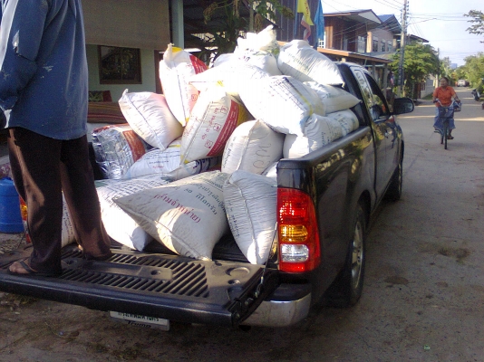 ขายดาวน์รถวีโก้ สมาดแค็ป ปี2009 ขายดาวน์รถวีโก้ สมาดแค็ป ปี2009