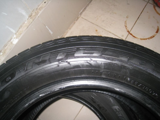 ขายเศษยาง nitto nt650 215/60r16 ปี09(1เส้น)(081-3747940)