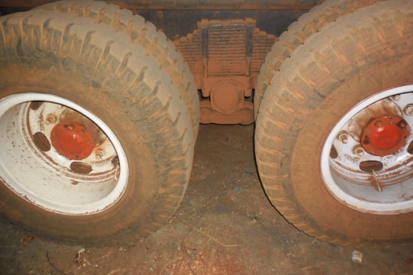 HINO F17 - 185 HP HO7C สิบล้อดั๊มพ์ 2 เพลา ช่วงล่าง 2 เพลาของ F18 สโลว์ของร็อก 240 เครื่องแน่นดีไม่มีเยิ้ม หัวเก๋งบางเดิมไม่มีผุ ภายในสวยครบ แอร์ พวงมาลัยเพาเวอร์ เบรคทริ๊ปฟี้ กระบะดั๊มพ์เหล็กคอกเกษตร 12 ตัน ยางสภาพดี 70\% เอกสารทะเบียนภาษีครบพร้อมโอนครับ HINO F17 - 185 HP HO7C สิบล้อดั๊มพ์ 2 เพลา ช่วงล่าง 2 เพลาของ F18 สโลว์ของร็อก 240 เครื่องแน่นดีไม่มีเยิ้ม หัวเก๋งบางเดิมไม่มีผุ ภายในสวยครบ แอร์ พวงมาลัยเพาเวอร์ เบรคทริ๊ปฟี้ กระบะดั๊มพ์เหล็กคอกเกษตร 12 ตัน ยางสภาพดี 70\% เอกสารทะเบียนภาษีครบพร้อมโอนครับ