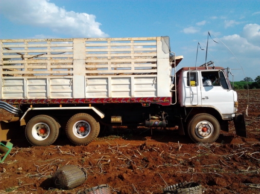 HINO F17 - 185 HP HO7C สิบล้อดั๊มพ์ 2 เพลา ช่วงล่าง 2 เพลาของ F18 สโลว์ของร็อก 240 เครื่องแน่นดีไม่มีเยิ้ม หัวเก๋งบางเดิมไม่มีผุ ภายในสวยครบ แอร์ พวงมาลัยเพาเวอร์ เบรคทริ๊ปฟี้ กระบะดั๊มพ์เหล็กคอกเกษตร 12 ตัน ยางสภาพดี 70\% เอกสารทะเบียนภาษีครบพร้อมโอนครับ HINO F17 - 185 HP HO7C สิบล้อดั๊มพ์ 2 เพลา ช่วงล่าง 2 เพลาของ F18 สโลว์ของร็อก 240 เครื่องแน่นดีไม่มีเยิ้ม หัวเก๋งบางเดิมไม่มีผุ ภายในสวยครบ แอร์ พวงมาลัยเพาเวอร์ เบรคทริ๊ปฟี้ กระบะดั๊มพ์เหล็กคอกเกษตร 12 ตัน ยางสภาพดี 70\% เอกสารทะเบียนภาษีครบพร้อมโอนครับ