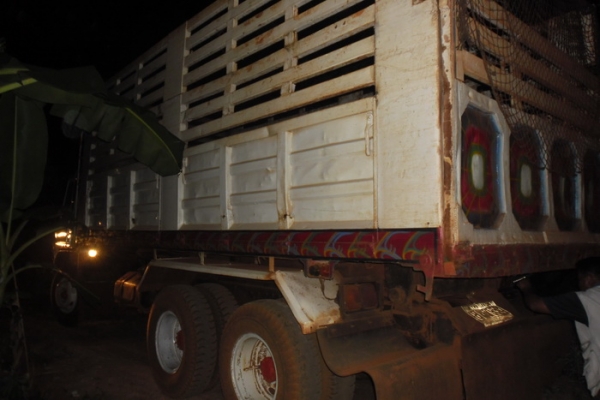 HINO F17 - 185 HP HO7C สิบล้อดั๊มพ์ 2 เพลา ช่วงล่าง 2 เพลาของ F18 สโลว์ของร็อก 240 เครื่องแน่นดีไม่มีเยิ้ม หัวเก๋งบางเดิมไม่มีผุ ภายในสวยครบ แอร์ พวงมาลัยเพาเวอร์ เบรคทริ๊ปฟี้ กระบะดั๊มพ์เหล็กคอกเกษตร 12 ตัน ยางสภาพดี 70\% เอกสารทะเบียนภาษีครบพร้อมโอนครับ HINO F17 - 185 HP HO7C สิบล้อดั๊มพ์ 2 เพลา ช่วงล่าง 2 เพลาของ F18 สโลว์ของร็อก 240 เครื่องแน่นดีไม่มีเยิ้ม หัวเก๋งบางเดิมไม่มีผุ ภายในสวยครบ แอร์ พวงมาลัยเพาเวอร์ เบรคทริ๊ปฟี้ กระบะดั๊มพ์เหล็กคอกเกษตร 12 ตัน ยางสภาพดี 70\% เอกสารทะเบียนภาษีครบพร้อมโอนครับ