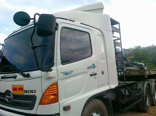 รถฮีโน่ 10 ล้อ หัวลาก  260 แรงม้า  ปี 53  วิ่ง 100000 กว่าโล   สนใจติดต่อ 081 - 6079515