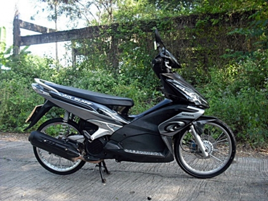 Honda Airblade เครื่องเดิมคาร์บูเดิมเครื่องแน่นสตาร์ทง่ายเอกสารภาษี+ชุดโอนครบราคา15900บาท Honda Airblade เครื่องเดิมคาร์บูเดิมเครื่องแน่นสตาร์ทง่ายเอกสารภาษี+ชุดโอนครบราคา15900บาท