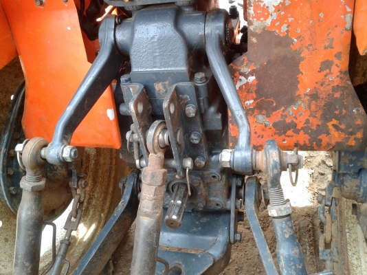 ขายรถไถkubota L1802 เพลาเดียว ใช้งานได้ปกติ ขายรถไถkubota L1802 เพลาเดียว ใช้งานได้ปกติ