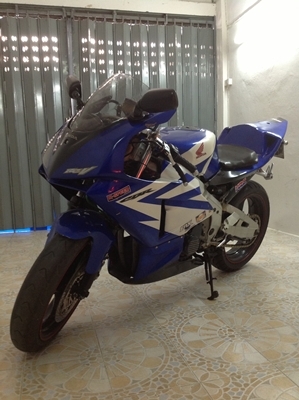 ขาย CBR400 ทะเบียนแท้เอกสารครบ ของแต่งทั้งคัน