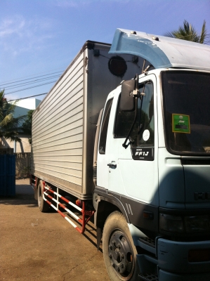HINO FF1J 210แรงรถห้าง ตู้ 3 บาน ยาว 7.20 เมตร สภาพสวยเดิม พร้อมใช้