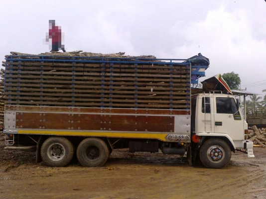 ISUZU  FVM  เปลี่ยนหัวเป็นตาหวาน  175 แรงม้า  เครื่องเดิม  เล่มทะเบียนหร้อมค่ะ