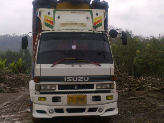 ISUZU  FVM  เปลี่ยนหัวเป็นตาหวาน  175 แรงม้า  เครื่องเดิม  เล่มทะเบียนหร้อมค่ะ