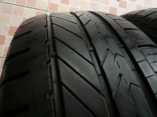 ขายยาง GOODYEAR DURAPLUS 215-60-16 ปี5010 (1ชุด)