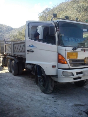 รถฮีโน่ 10 ล้อดั๊ม 320 แรงม้า ( ขาย 5 พ่วง ) รถฮีโน่ 10 ล้อดั๊ม 320 แรงม้า ( ขาย 5 พ่วง )