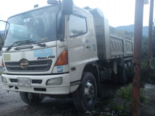 รถฮีโน่ 10 ล้อดั๊ม 320 แรงม้า ( ขาย 5 พ่วง ) รถฮีโน่ 10 ล้อดั๊ม 320 แรงม้า ( ขาย 5 พ่วง )