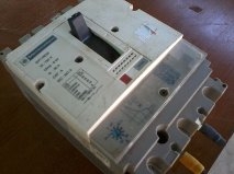 ขายเบรคเกอร์160A-50A มือสอง