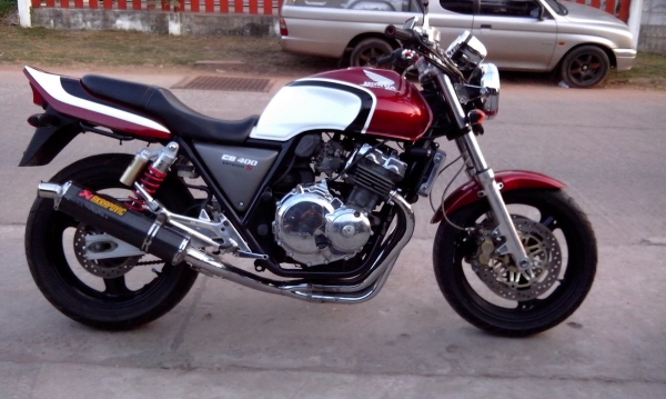 ขายCB400ปี93-94 เครื่องดีมากเงียบๆ พร้อมใช้ อินวอย+สรรพสามิต รูปเยอะๆ