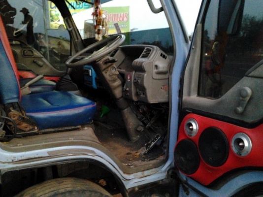 ISUZU NPR 120 HP 4HF1 ปี 40 หัวการ์ตูน เครื่องฝาขาว กระบะเหล็กคาร์โก้ยาว 5 เมตร ภายในเก๋งสวยครบ พวงมาลัยเพาเวอร์ ช่วงล่างใหญ่คัชซีสวยไม่มีดาม ยาง 6 เส้นสภาพดี 80\% พร้อมใช้งานได้เลย เอกสารทะเบียนภาษีครบพร้อมไม่ขาดพร้อมโอนครับ ISUZU NPR 120 HP 4HF1 ปี 40 หัวการ์ตูน เครื่องฝาขาว กระบะเหล็กคาร์โก้ยาว 5 เมตร ภายในเก๋งสวยครบ พวงมาลัยเพาเวอร์ ช่วงล่างใหญ่คัชซีสวยไม่มีดาม ยาง 6 เส้นสภาพดี 80\% พร้อมใช้งานได้เลย เอกสารทะเบียนภาษีครบพร้อมไม่ขาดพร้อมโอนครับ