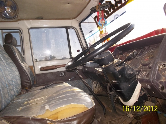 ขาย10ล้อโม่ปูน   ช่วงล่าง  zm  ทั้งคัน  เครื่อง  ek  100