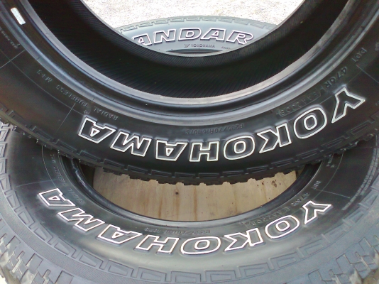 ขายยาง YOGOHAMA  235/70R16