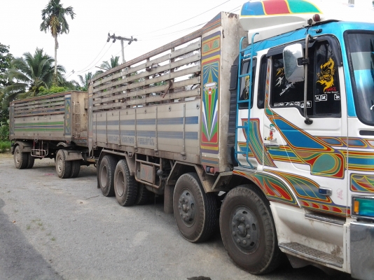 รถบรรทุกดั้ม 22 ล้อ  HINO PROFIA  รถบ้านพร้อมขายเล่มพร้อมโอนค่ะ