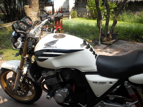 ขาย Superfour cb400 ปี 93 ทะเบียน โอนนอก