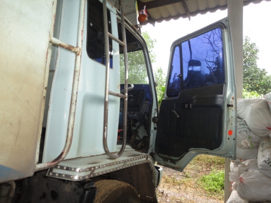 ISUZU  FVZ 240 TURBO  เล่มทะเบียนพร้อมค่ะ